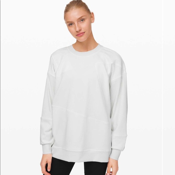 Perfectly oversized crew lululemon size S-M